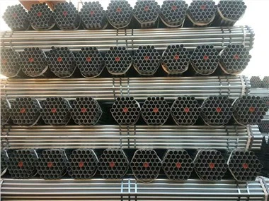BS 1387/ASTM A53 must tsingitud konstruktsiooniga terastoru